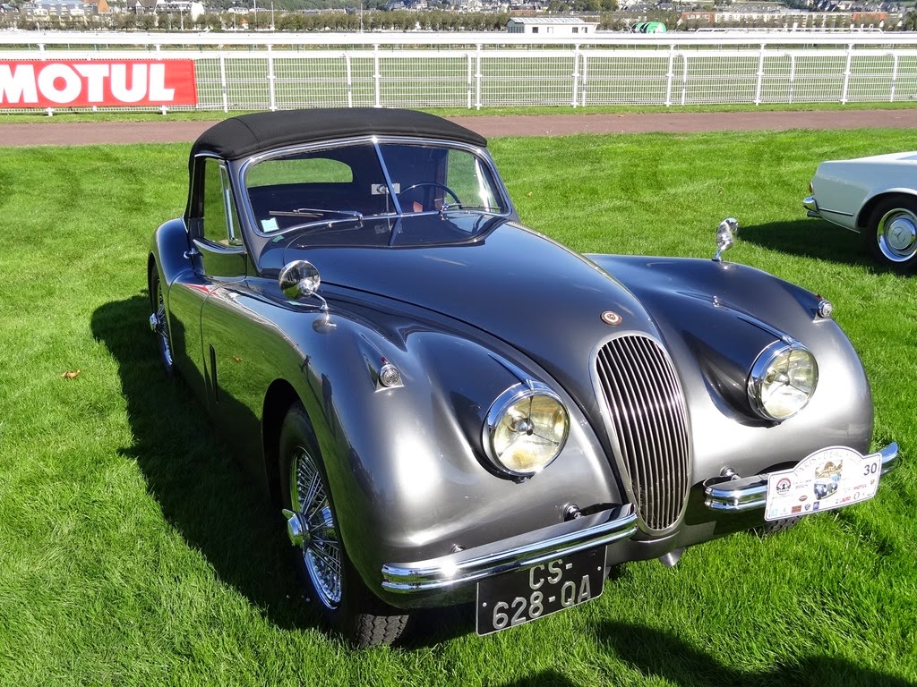 [2014.10.05-011%2520Jaguar%2520XK%2520120%2520cabriolet%25201953%255B7%255D.jpg]