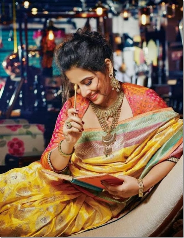 vidya-balan-sizzles-on-covers-of-hi!-blitz-october-2013 (2)