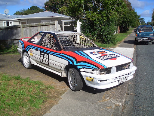 martini logo martini paint