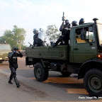 La police disperse la foule qui accompagnait le cortège d’Etienne Tshisekedi lors du vote le 28/11/2011 à l’institut Lumumba à Kinshasa, pour les élections de 2011 en RDC. Radio Okapi/ Ph. John Bompengo