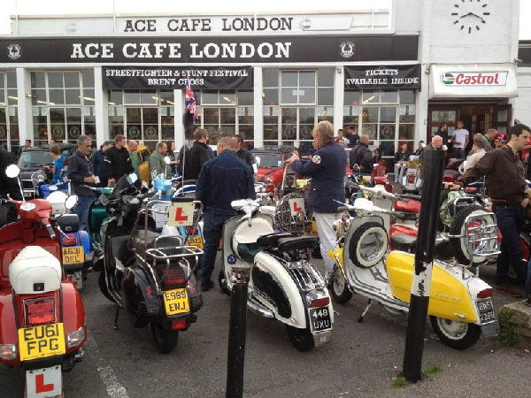 omnimoto-ace-caf-london-1938-2013-raccolta-di-foto_29.jpg