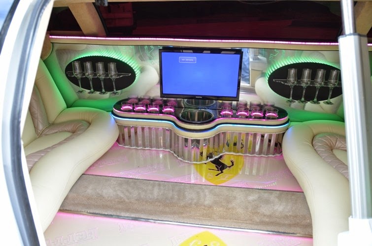 [Ferrari-F430-Replica-Limousine-32%255B2%255D.jpg]