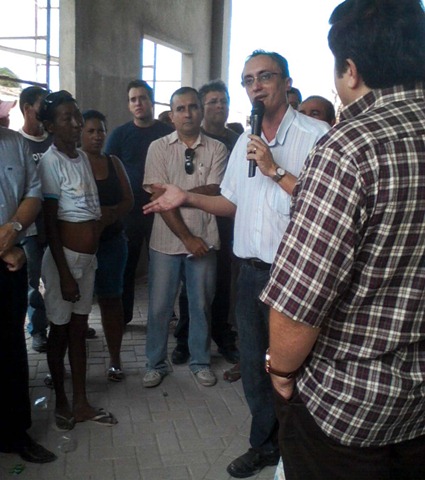 [VISITA%252023%2520souza%2520falando%255B3%255D.jpg]