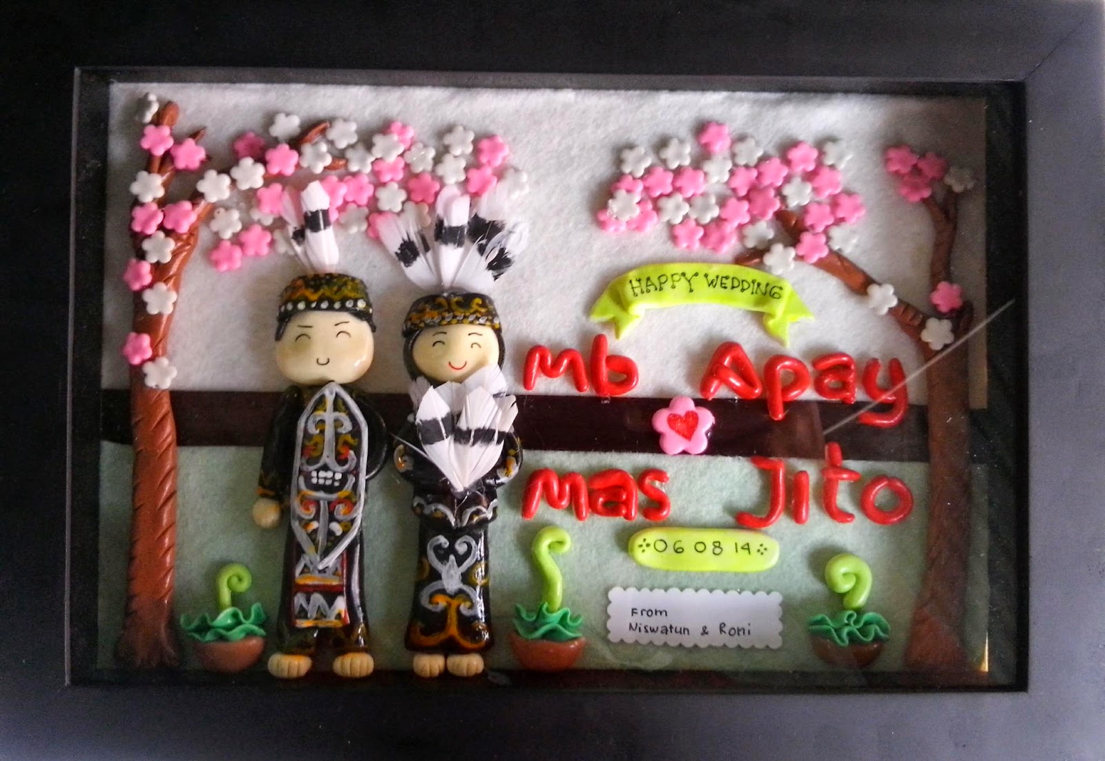 crafto souvenir: Kado unik untuk pernikahan, clay dalam pigura
