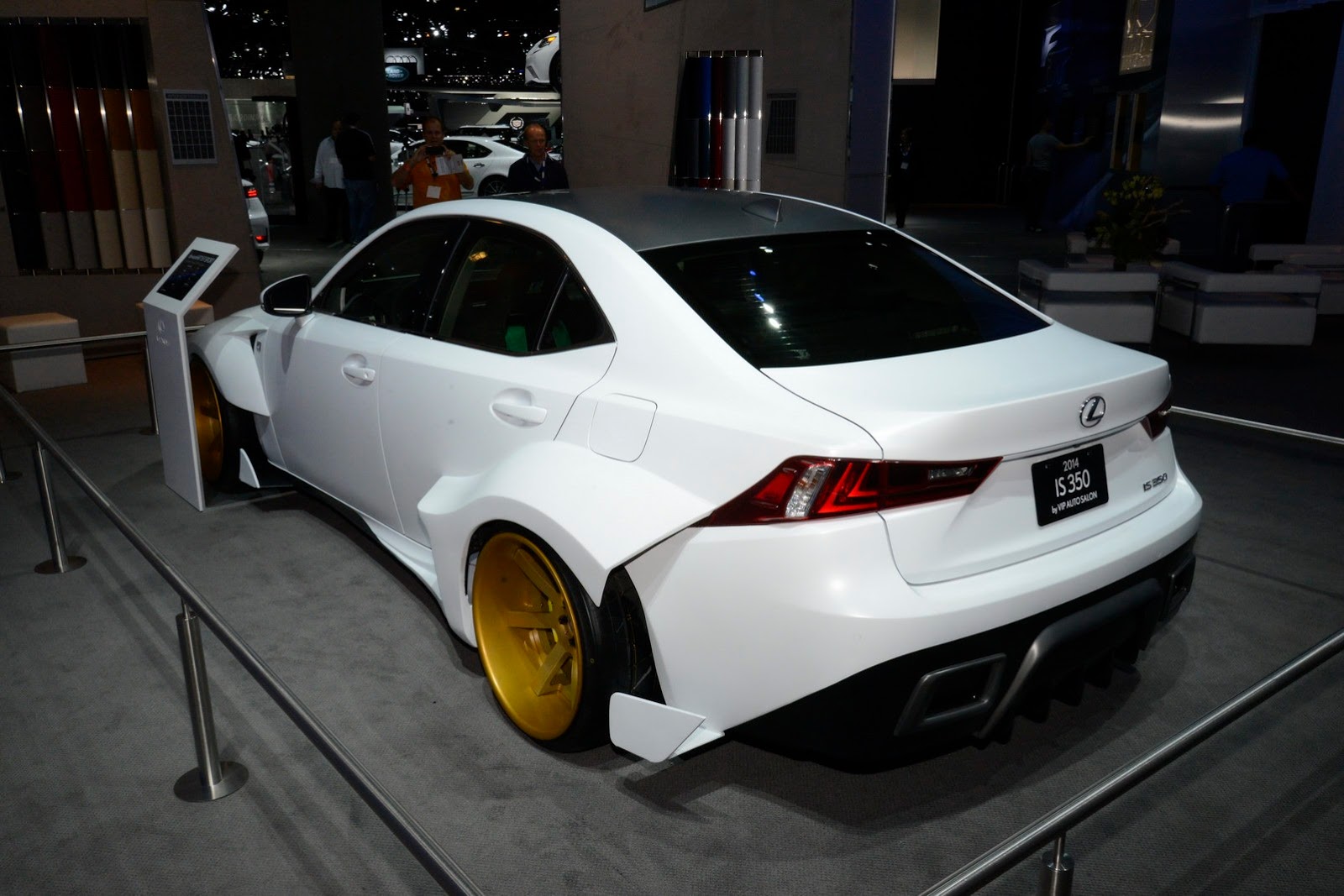 [2013-Los-Angeles-Auto-Show-180%255B2%255D.jpg]