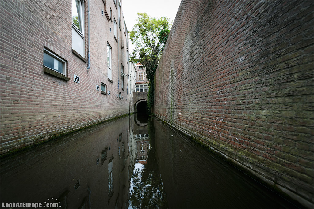 LookAtEurope.com - Фотогалоп по Европе. Чехия, Германия, Голландия.  Подземные каналы города Хертогенбош | Holland, Binnendieze in Hertogenbosch