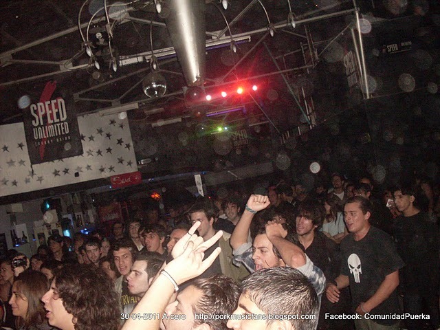 [A-cero%252030-04-2011%2520Show%2520%252834%2529%255B2%255D.jpg]