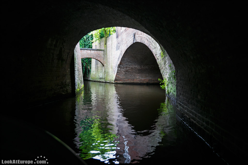 LookAtEurope.com - Фотогалоп по Европе. Чехия, Германия, Голландия.  Подземные каналы города Хертогенбош | Holland, Binnendieze in Hertogenbosch