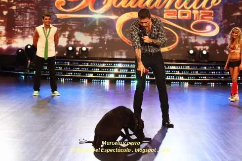 Marcelo y perro.JPG