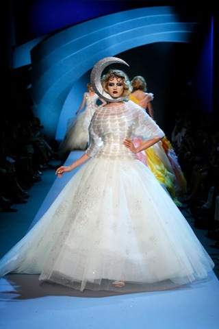 [couture%2520autum%2520winter%25202011%25202012%2520collection%25209%255B4%255D.jpg]