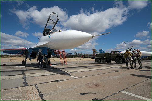 Рабочие будни пилотажных групп