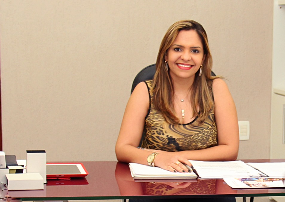 [LUANA%2520BRUNO%2520TER%25C3%2581%2520PROGRAMA%2520DE%2520R%25C3%2581DIO%255B4%255D.jpg]