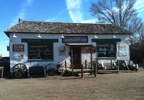 Coyote-Bluff-Cafe-Amrillo.jpg Coyote Bluff Cafe Amrillo