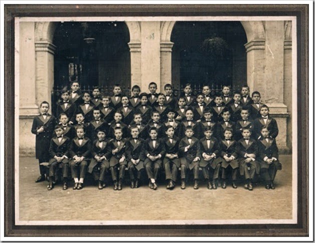 Grupo de niños Escuelas Pías de Valencia. Ca. 1915
