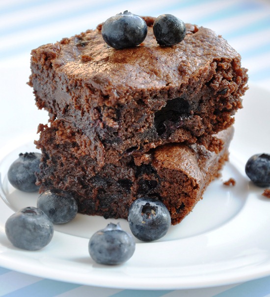 blueberry brownies 046