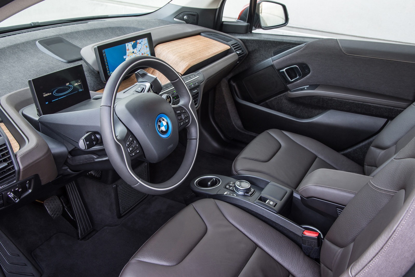 [2014-BMW-i3-42%255B2%255D.jpg]