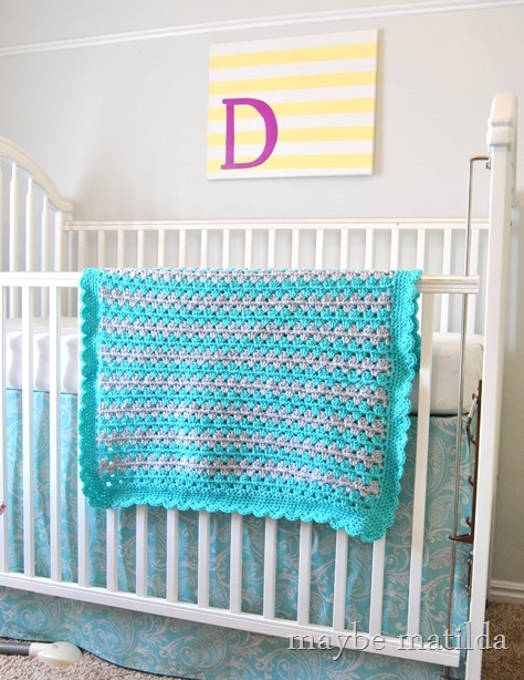 Pattern and photo tutorial to crochet a beautiful granny stripe baby blanket