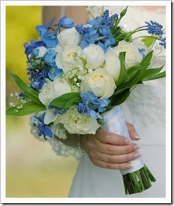 blue-bridal-bouquet-001