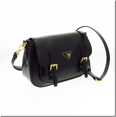 Prada-black-hunting-bag-3