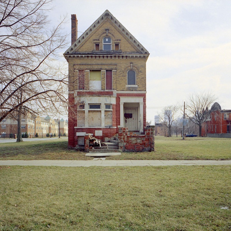 abandoned-detroit-homes1