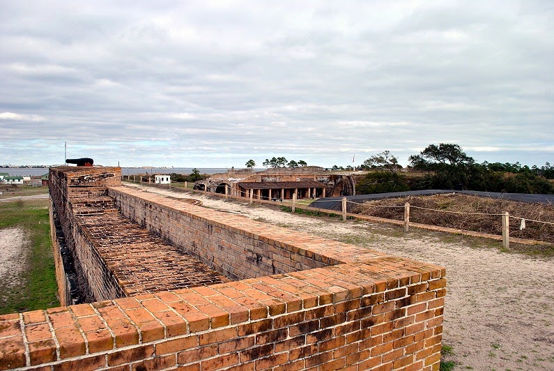 [Fort-Pickens---Touring-the-Fort5.jpg]