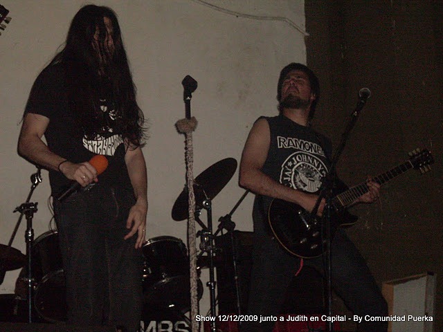 [Pork%2520junto%2520a%2520Judith%252012-12-2009%2520Capital%2520%252835%2529%255B2%255D.jpg]