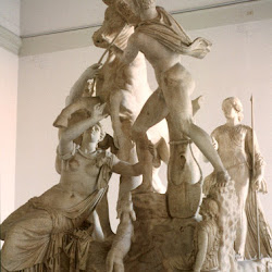 37.- Grupo del Toro Farnesio. Rodas