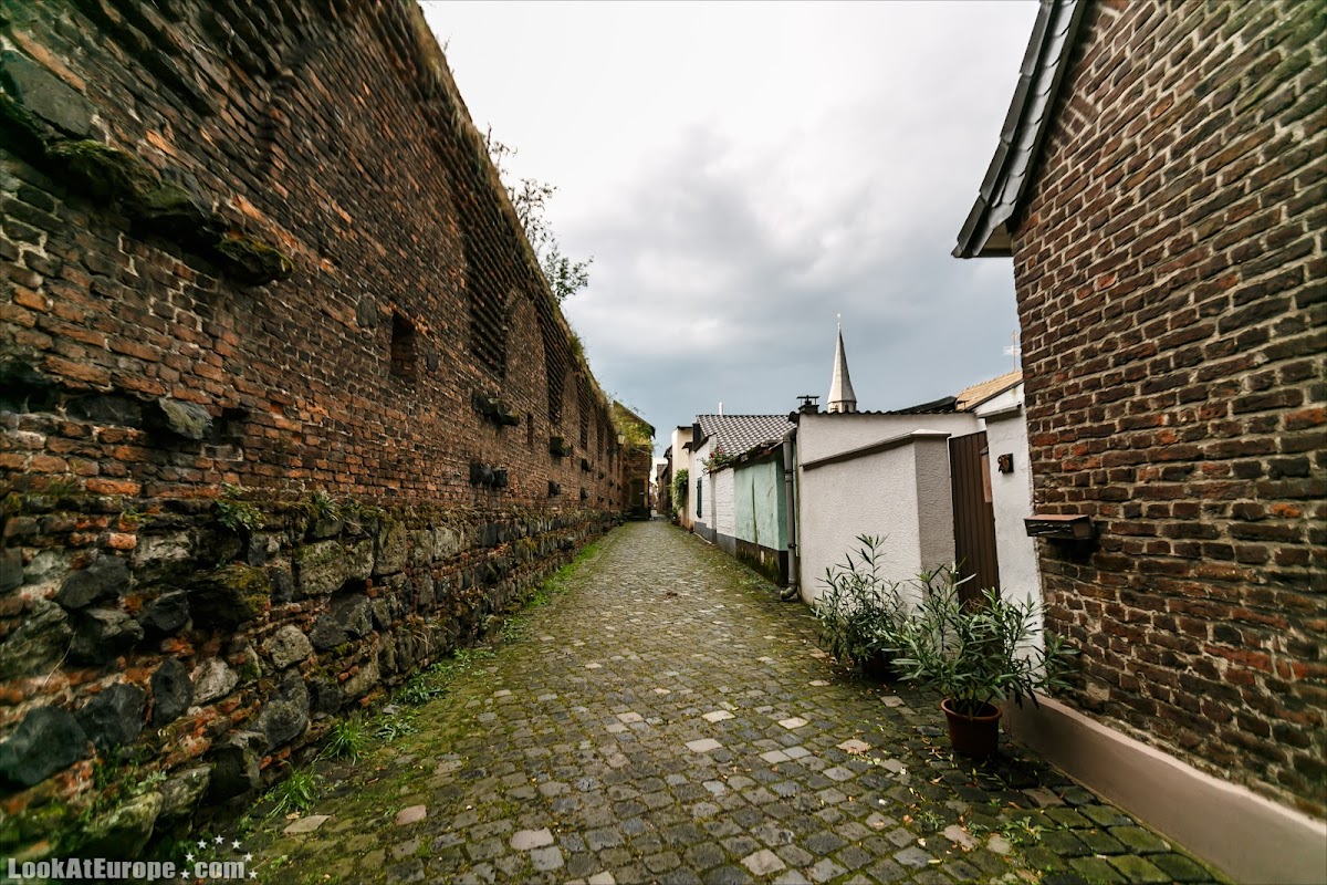 LookAtEurope.com | Европейские фото путешествия. Германия, Дормаген. Крепость-таможня Цонс | Germany, Dormagen Zons