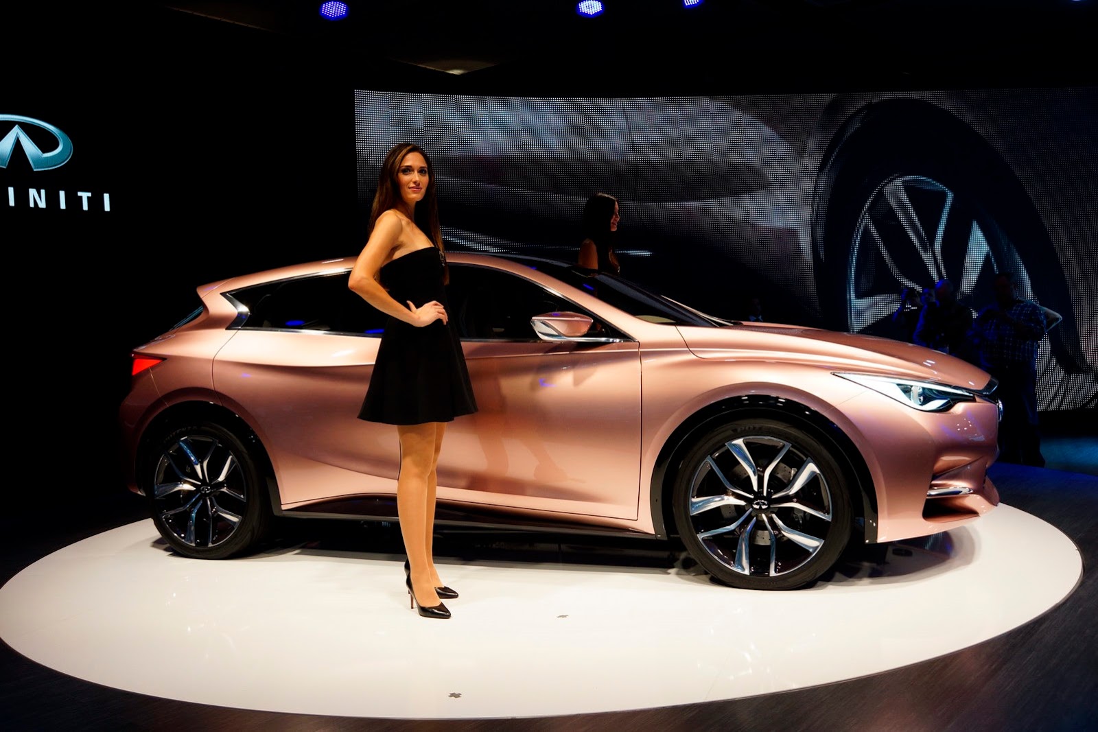[Infiniti-Q30-Concept-2%255B2%255D.jpg]