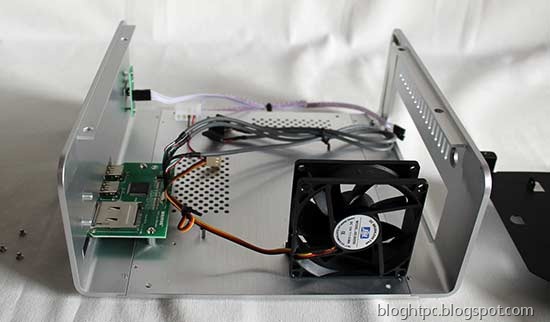 Streacom F7C Blog HTPC al aire. Clic para ampliar Streacom-F7C-bloghtpc-IMG_0097-