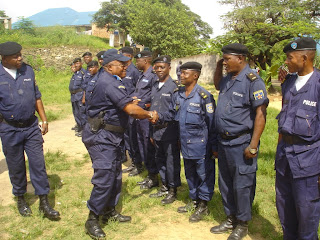 Raus de la police nationale à Matadi