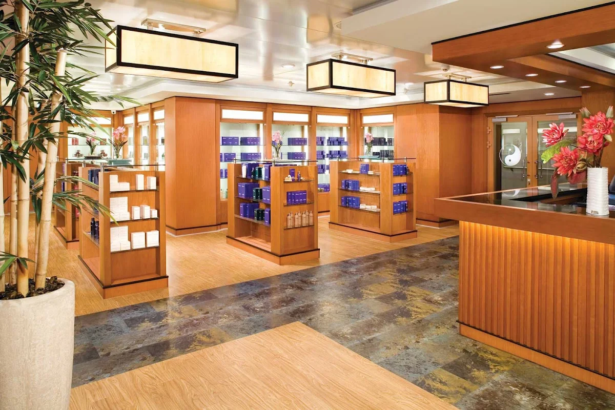 Norwegian-Jade-Yin-Yang-Spa - Norwegian Jade guests who want to feel rejuvenated will love the massages, body wraps, water therapies and other treatments at the Yin & Yang Spa on deck 12. 