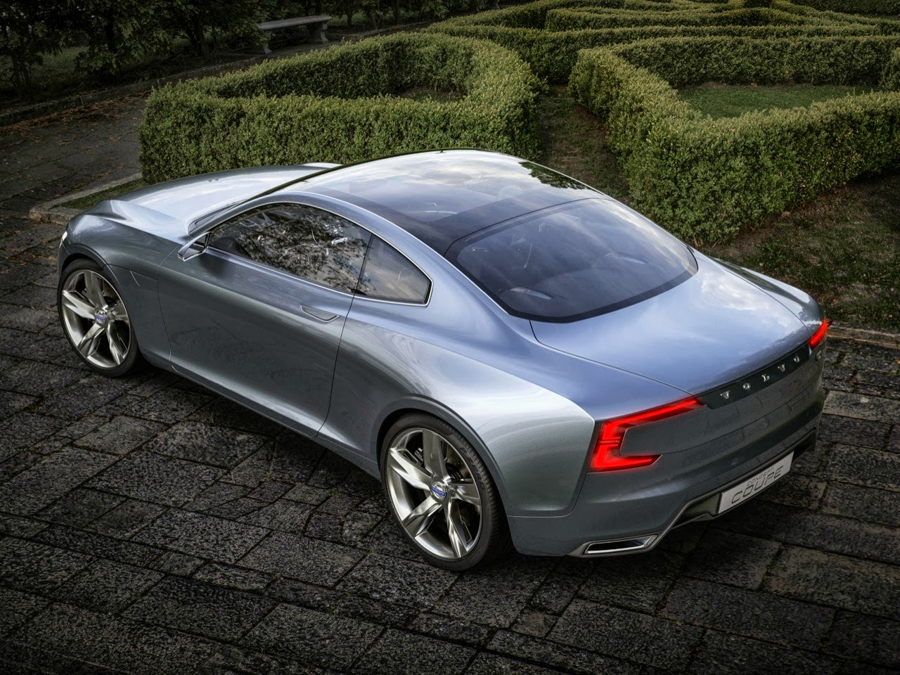 [volvo-concept-coupe-5-1377759474%255B2%255D.jpg]