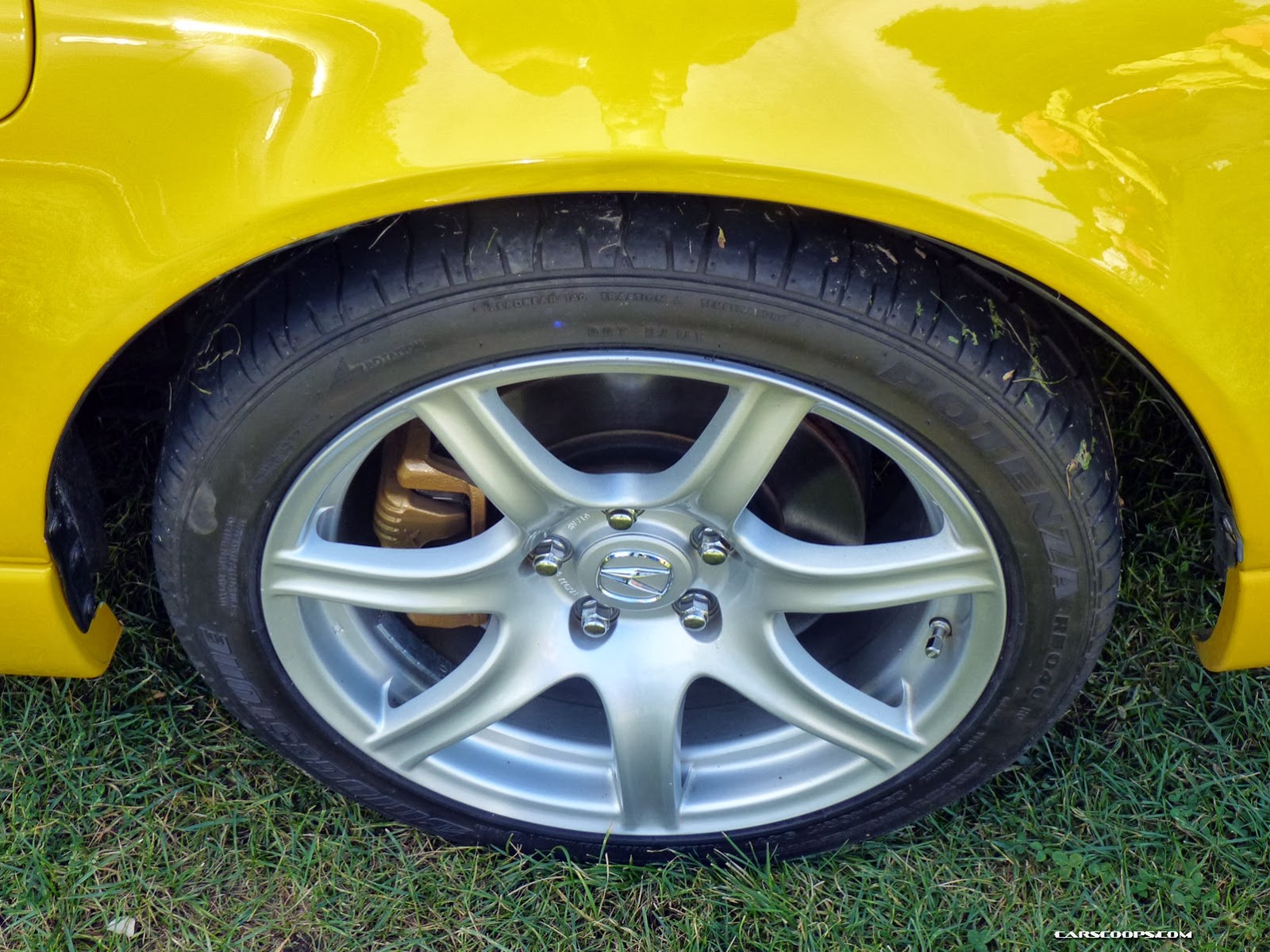[Nissan-GT-R-Acura-NSX-Carscoops16%255B3%255D.jpg]