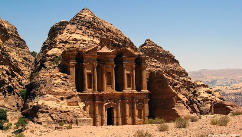 [o-PETRA-900%255B2%255D.jpg]