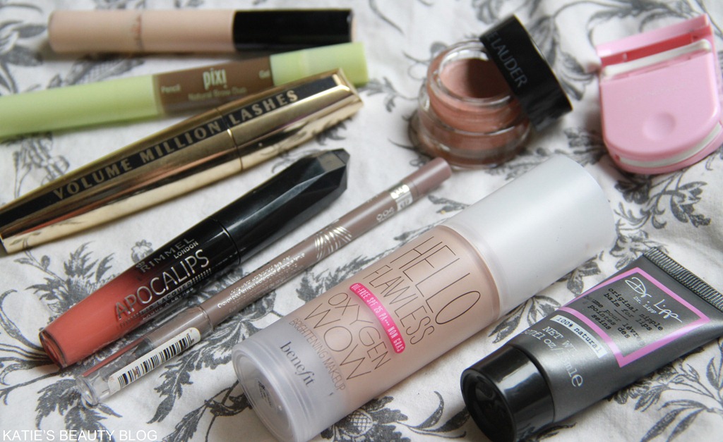 [CURRENT-MAKEUP-BAG-FAVS-29.jpg]
