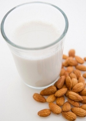 [almond%2520milk%255B11%255D.jpg]