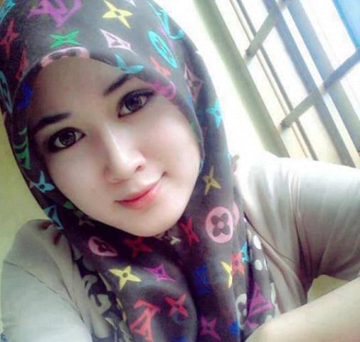 NAZHREEL go BLOG Wanita Cantik Berhijab Teman FB