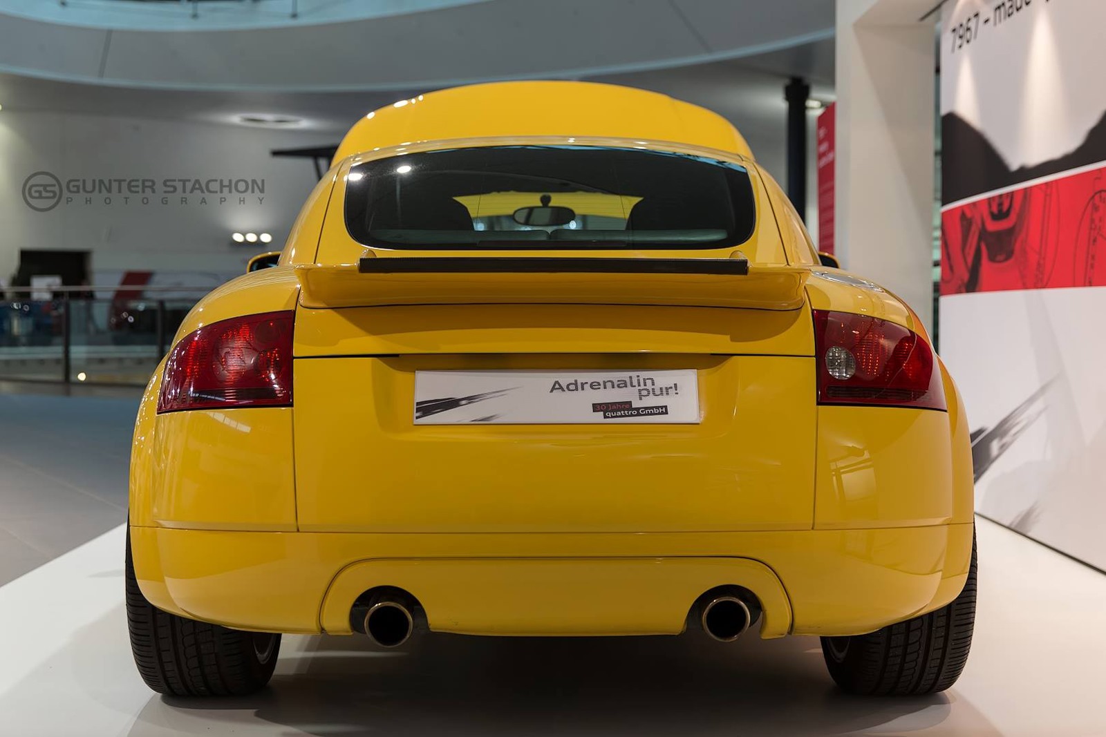 [2001-Audi-TT-V6-Prototype-5%255B3%255D.jpg]