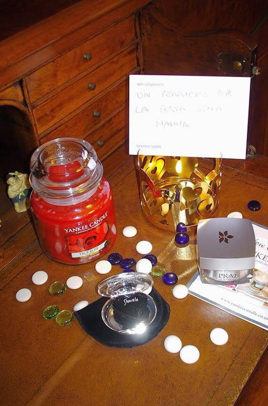 10344844_599552406818401_854410311_n