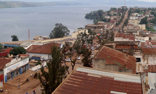 Une vue aérienne de la ville de Bukavu. Photo PhilKin