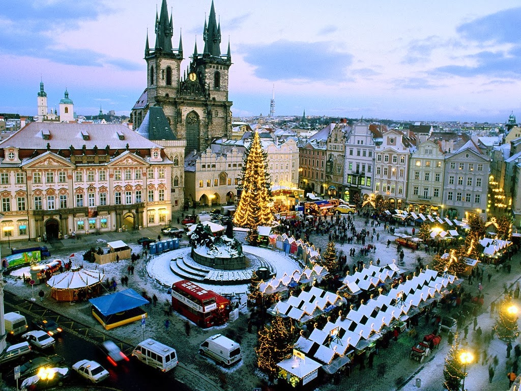 [christmas_market__prague__czech_republic%255B4%255D.jpg]