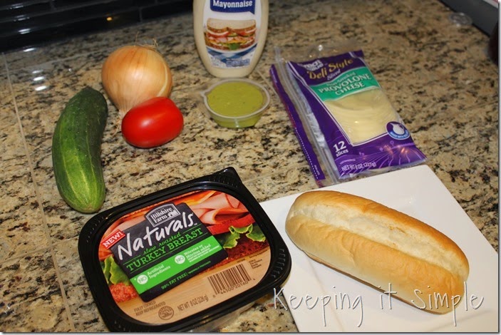 The-best-ever-turkey-avocado-sandwich #hillshirenaturals (2)