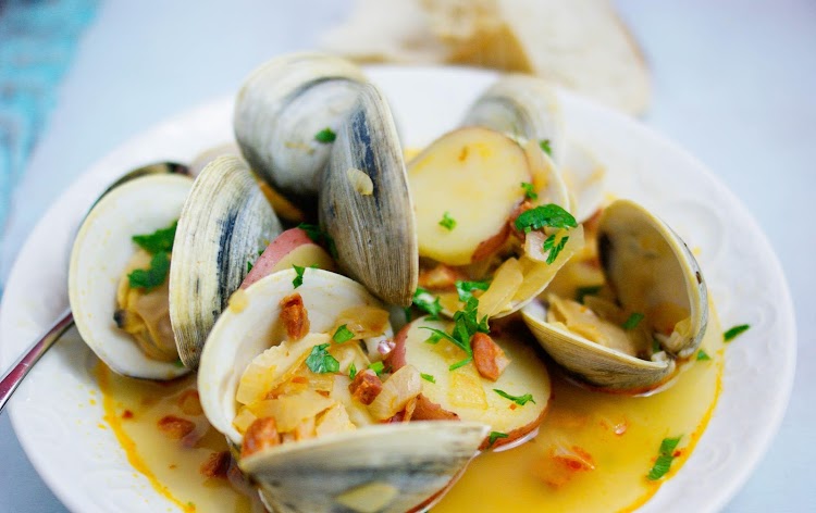 Stemead Clams