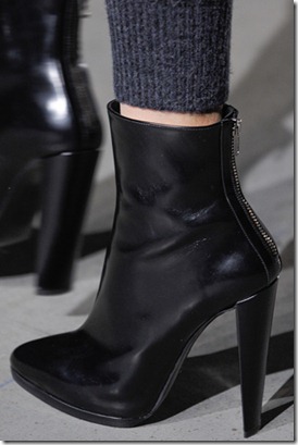 31Phillip-Lim-Fall2011-1