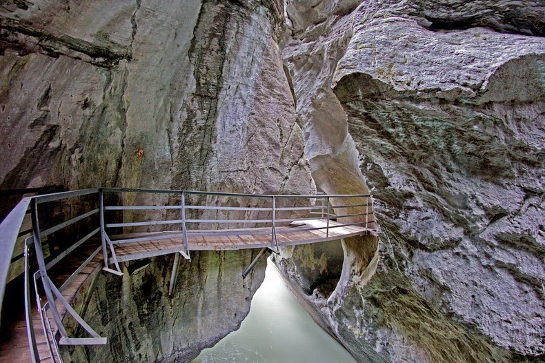 aar-gorge-1 aar-gorge-1