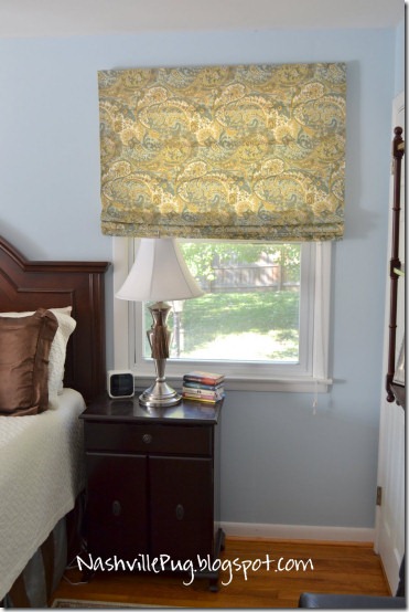 Make a no sew fabric Roman shade by using vinyl mini blinds and fabric