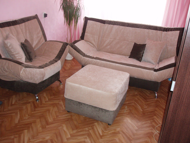 Два мягких дивана клик-кляк Бриз - Вильвет Люкс 23 с квадратным пуфиком
