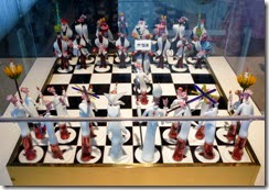 Chess set at Corning MoG
