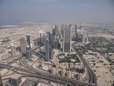 Dubai vazut din Burj Khalifa